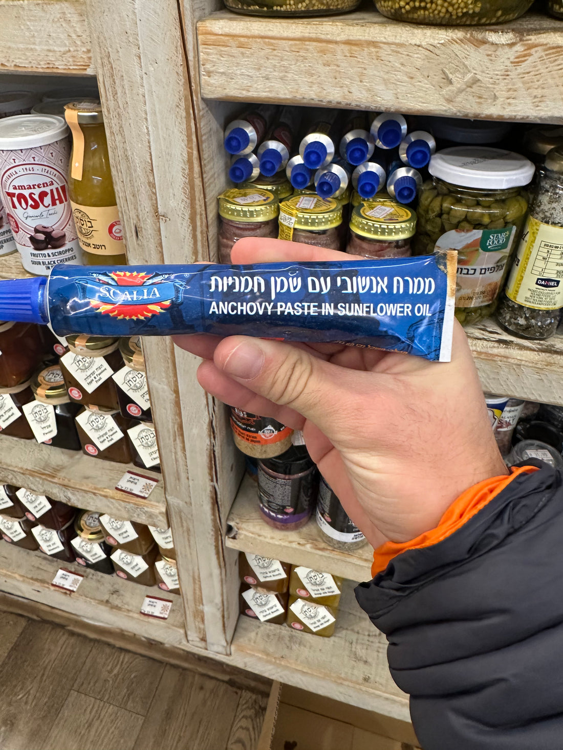 🔥 Squeezer 3.0 – Heart-Shaped Toothpaste & Cream Dispenser ❤️

✅ Works with all toothpaste & creams
✅ Perfect for home, hotels, travel, vacations & flights ✈️👜
✅ Keeps your products neat and prevents waste

💡 Why you’ll love it:
	•	Extract every last d