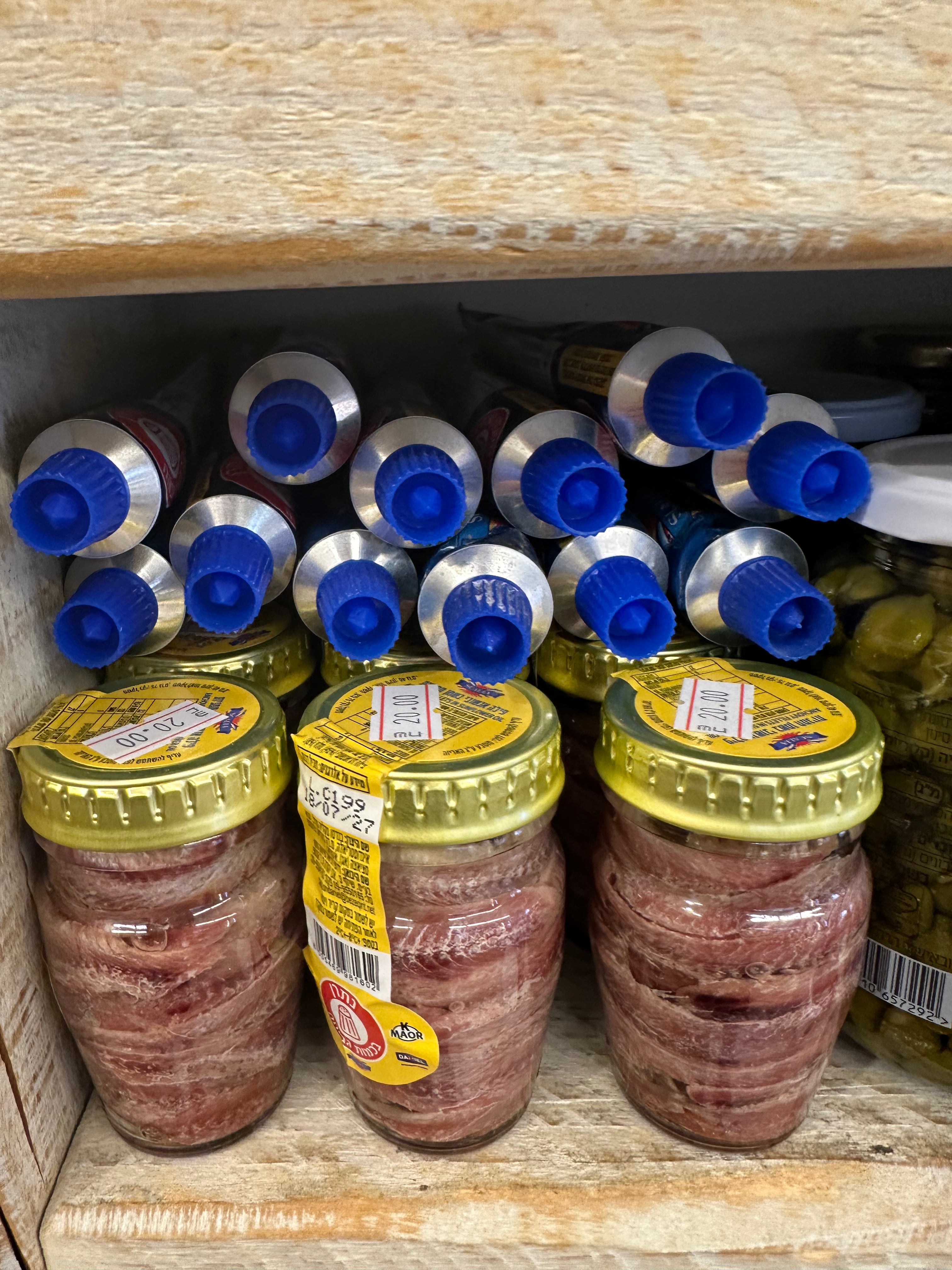 🔥 Squeezer 3.0 – Heart-Shaped Toothpaste & Cream Dispenser ❤️

✅ Works with all toothpaste & creams
✅ Perfect for home, hotels, travel, vacations & flights ✈️👜
✅ Keeps your products neat and prevents waste

💡 Why you’ll love it:
	•	Extract every last d